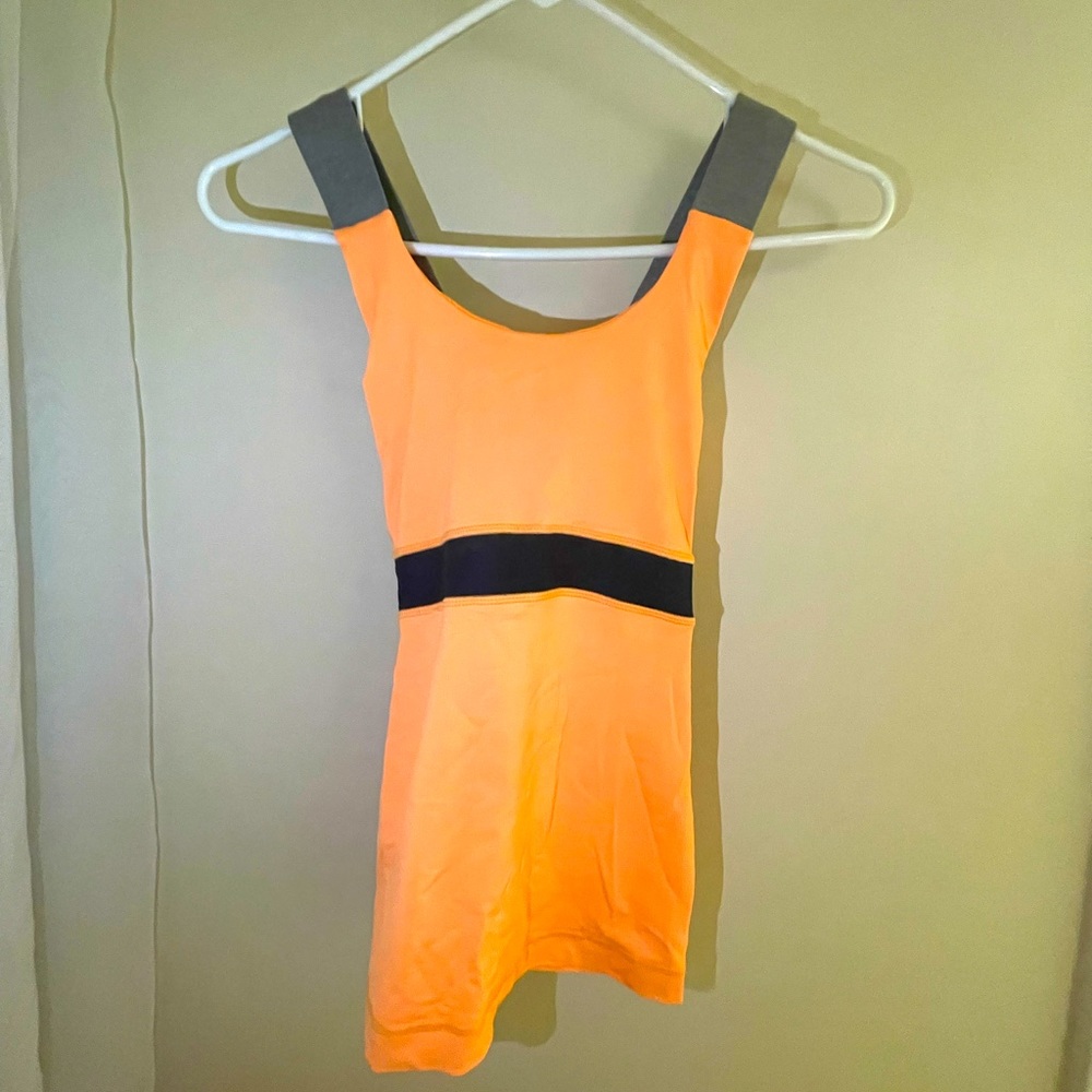 Lululemon active tank